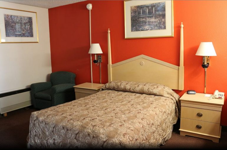 Hotel Single Room