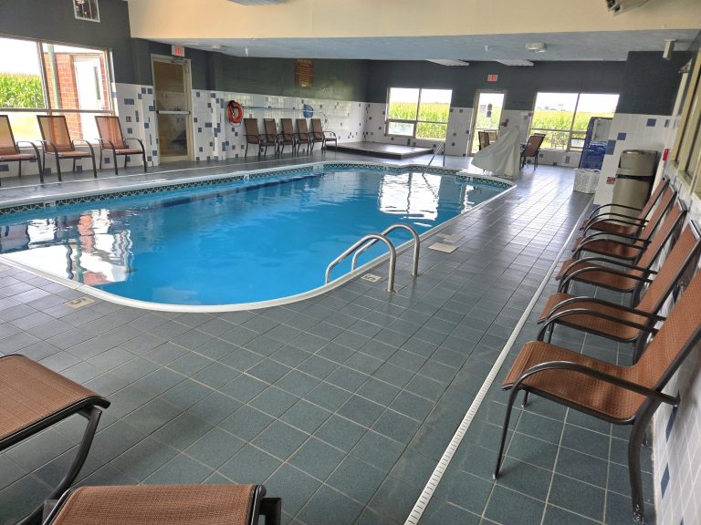 Hotel Indoor Pool