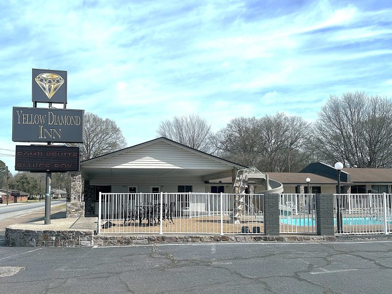 Family-friendly boutique motel for sale